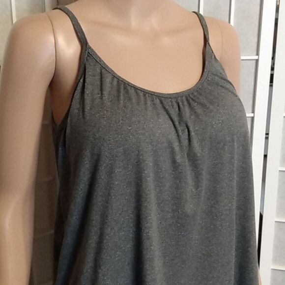 NWOT 32° Cool W/ breast pads dark gray Cami - Picture 3 of 13
